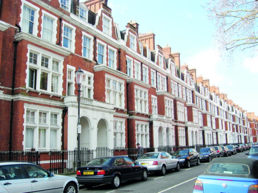 القلق يهيمن على سلوك المستثمرين في قطاع العقارات البريطاني