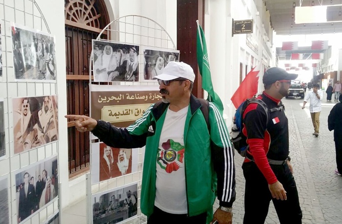 رحالة سبعيني يجوب الخليج سيرا على الأقدام