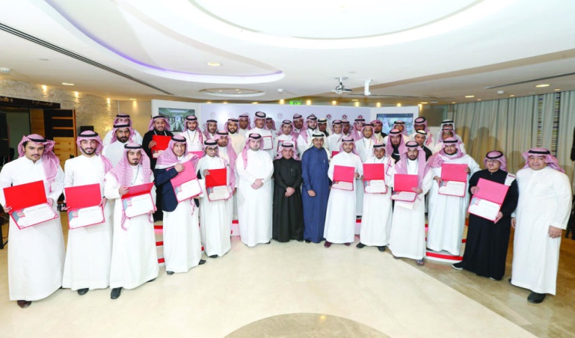 «أكاديمية ساب» تحتفل بتخريج الدفعة الأولى