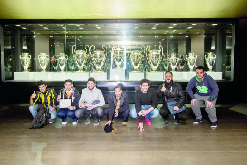 .. وعملاؤها تابعوا فوز النادي الملكي على نابولي