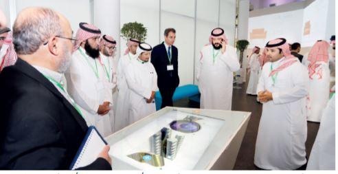 «الإسكان» تبحث مع «سابك» و«شنايدر إليكتريك» الفرنسية حلول توفير الطاقة في الوحدات السكنية