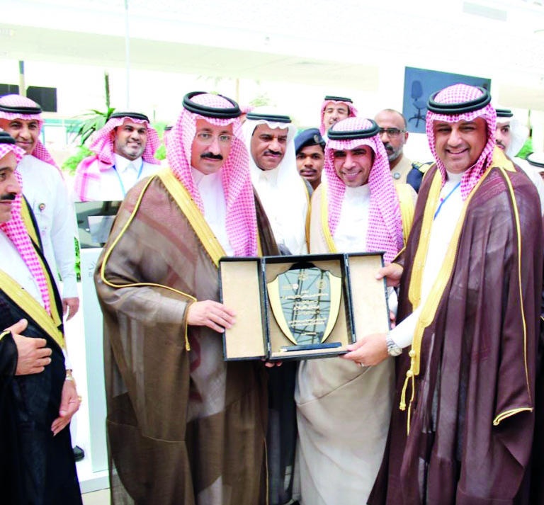 «البلاد» راعيا رئيسا ليوم المهنة في جامعة الملك فيصل بالأحساء