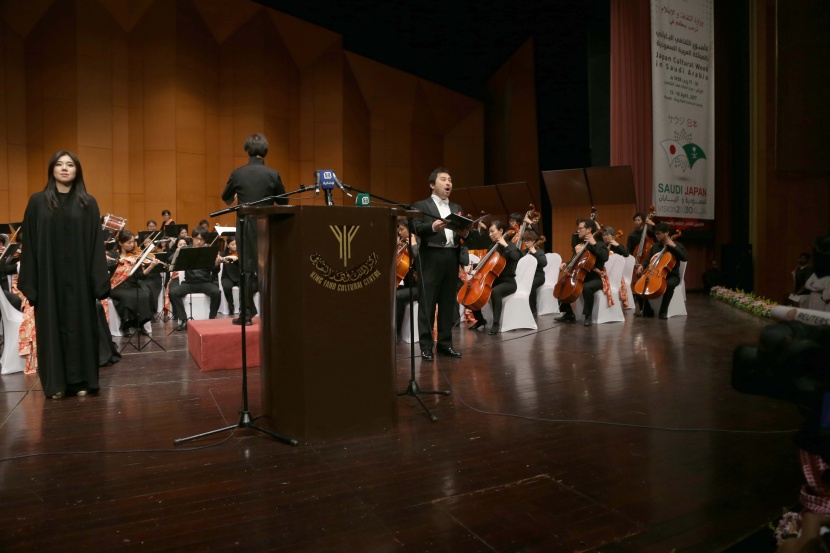 السعوديون يتفاعلون مع "الأوركسترا اليابانية" في الأسبوع الثقافي