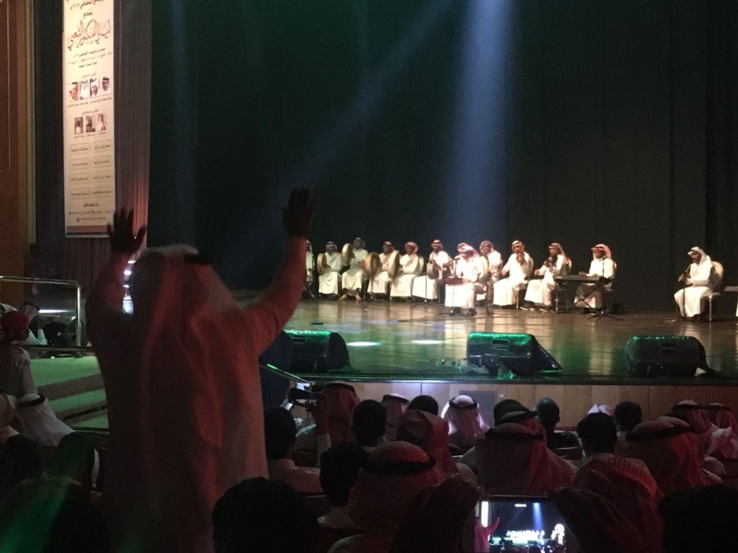 سكان الرياض يستعيدون أجواء السبعينات والثمانينات بأغاني رموز الفن الشعبي