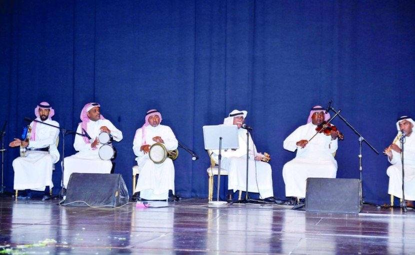 ليالي الفولكلور الشعبي تسدل ستارها على أنغام الصريخ وفرحان