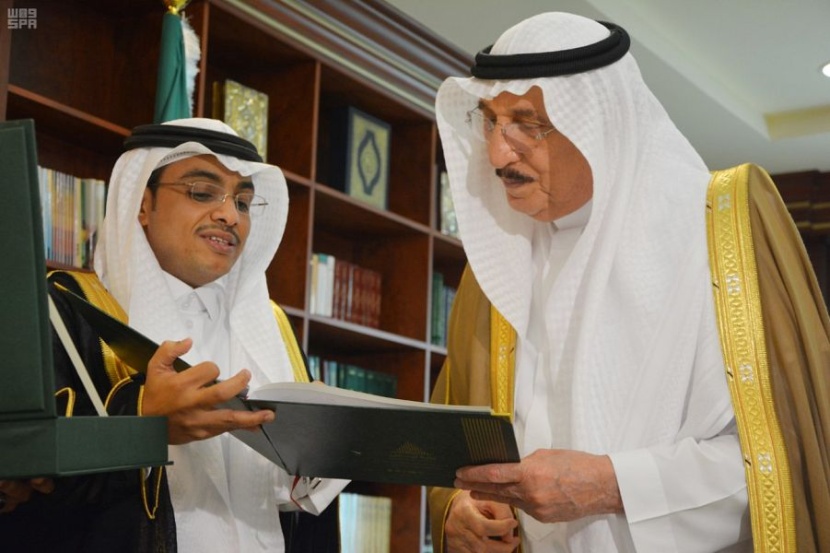  الأمير محمد بن ناصر يطلع على تقرير عن مشروعات الإسكان بجازان