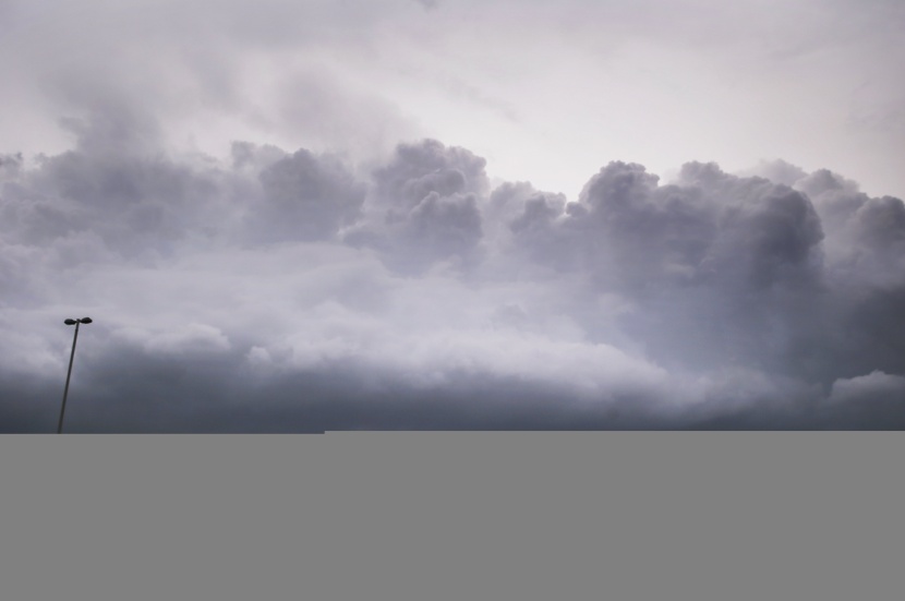 اعصار ايرما يصل إلى جزيرة كي ويست في ولاية فلوريدا