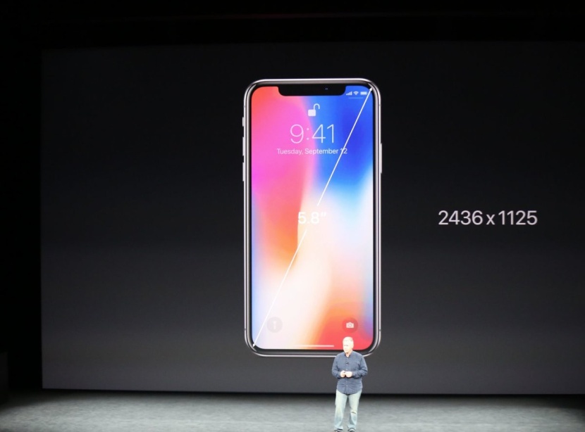 "آبل" تطرح النسخة الخاصة  iPhone X  بتصميم جديد وأسعار تبدأ من 1000 دولار 