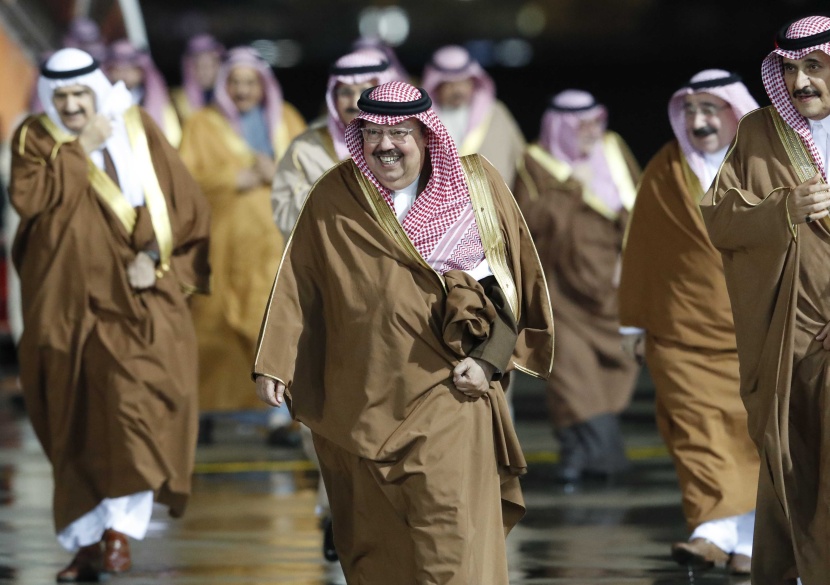 قصة مصورة.. وصول الملك سلمان إلى موسكو