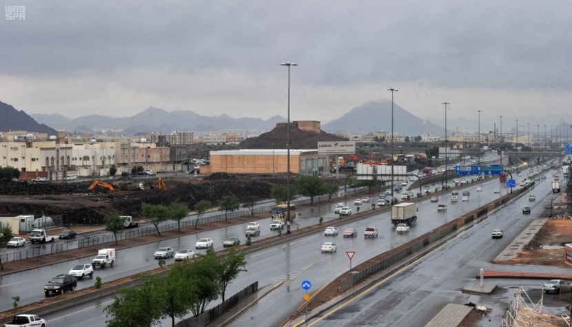 هطول أمطار على منطقة المدينة المنورة
