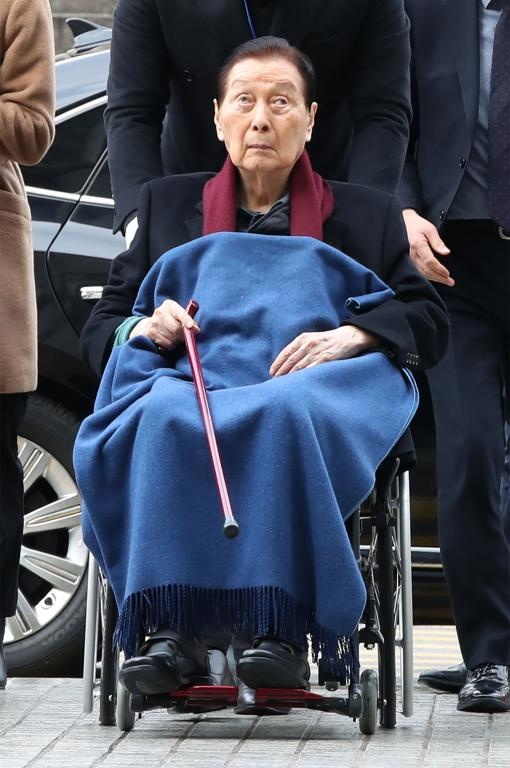 سجن مؤسس خامس أكبر شركة في كوريا الجنوبية