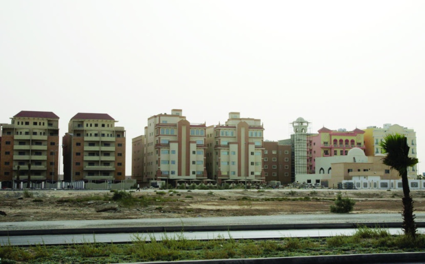 «العدل» تفصل في 86 مساهمة عقارية متعثرة .. بعضها يعود إلى 40 عاما