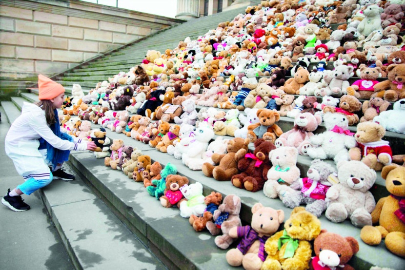 دمى لجذب الانتباه