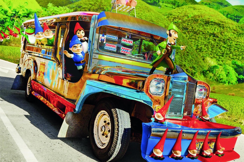 «أقزام شيرلوك» .. رومانسية روميو وجولييت وعقلانية هولمز