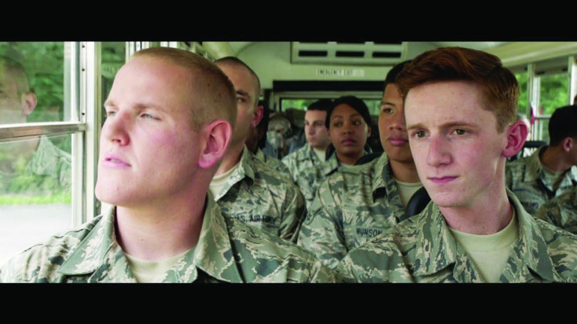 «إلى باريس» .. بطولة أمريكية مستحقة أم تزوير للتاريخ؟