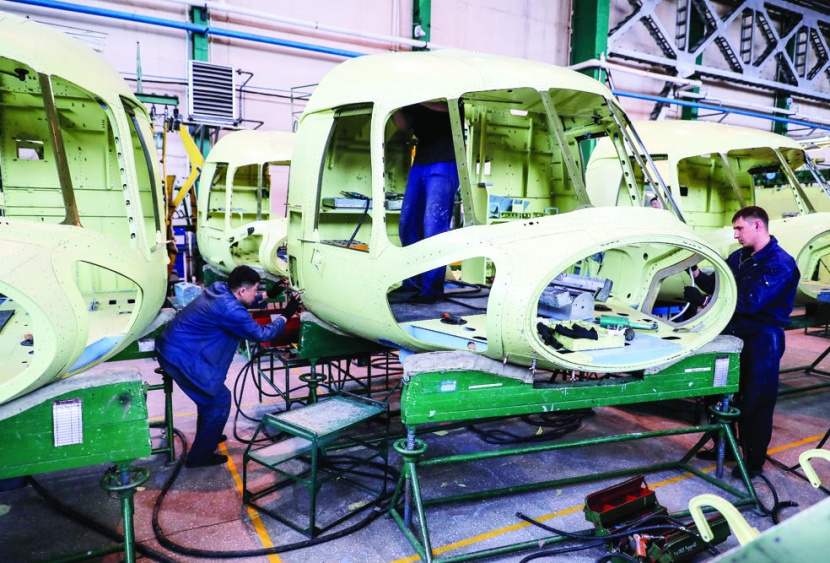 صناعة 8 آلاف طائرة هليكوبتر في 75 عام