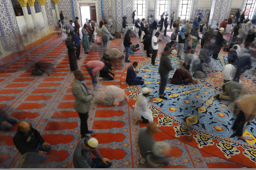 قصة مصورة: رمضان حول العالم