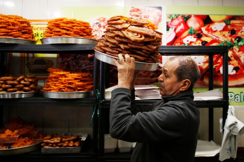 قصة مصورة: رمضان حول العالم