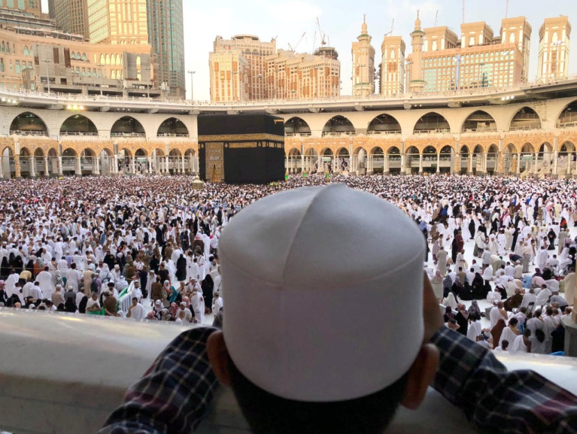 قصة مصورة: رمضان من البيت العتيق