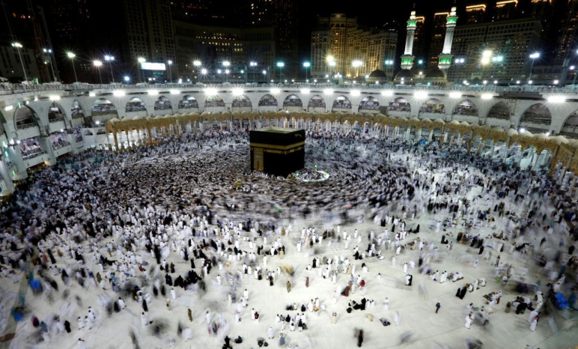 قصة مصورة: رمضان من البيت العتيق