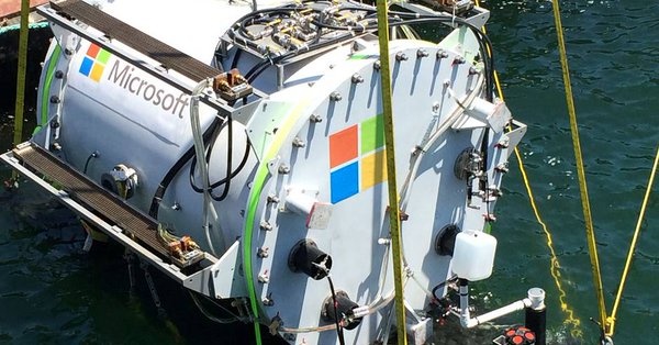 "مايكروسوفت" تقيم مركز بيانات في أعماق البحر يستوعب 864 كمبيوتر خادم