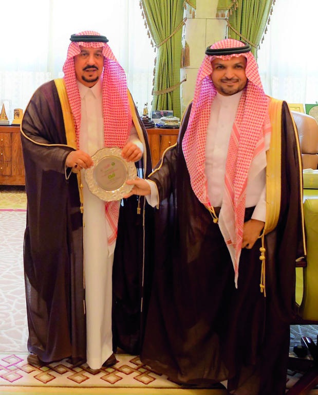 أمير منطقة الرياض يكرم «زين السعودية» لرعايتها الماسية لاحتفالات منطقة الرياض