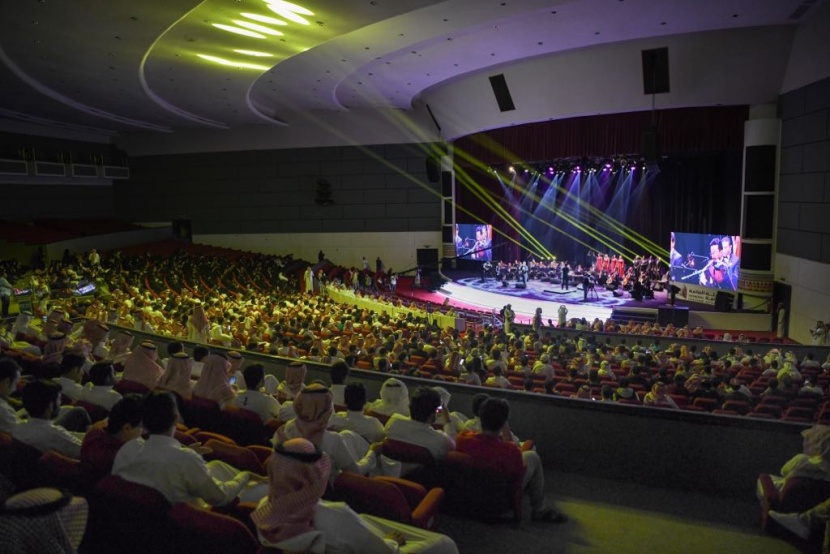 "الهيئة العامة للثقافة" تطلق فعاليات أيامها الثقافية بشارع الفن في أبها