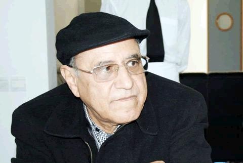 أحمد بوزفور.. شاعر فاشل هاجر سرا إلى القصة