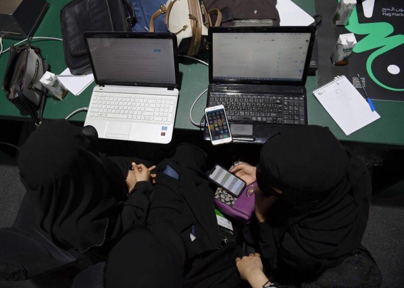 قصة مصورة : "هاكاثون الحج" يوظّف التكنولوجيا لخدمة الحجيج