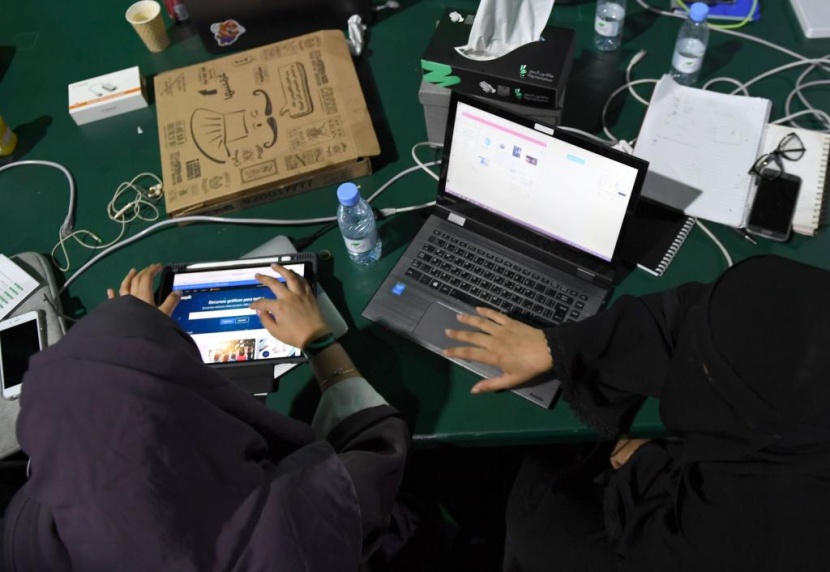 قصة مصورة : "هاكاثون الحج" يوظّف التكنولوجيا لخدمة الحجيج