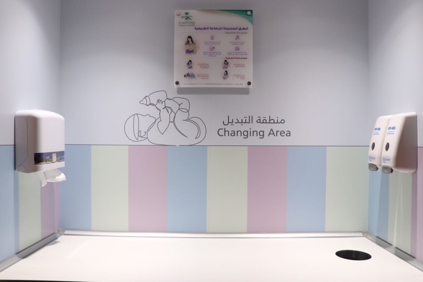 مطارات الرياض تجهّز منطقة مهيأة للرضاعة الطبيعية في مطار الملك خالد