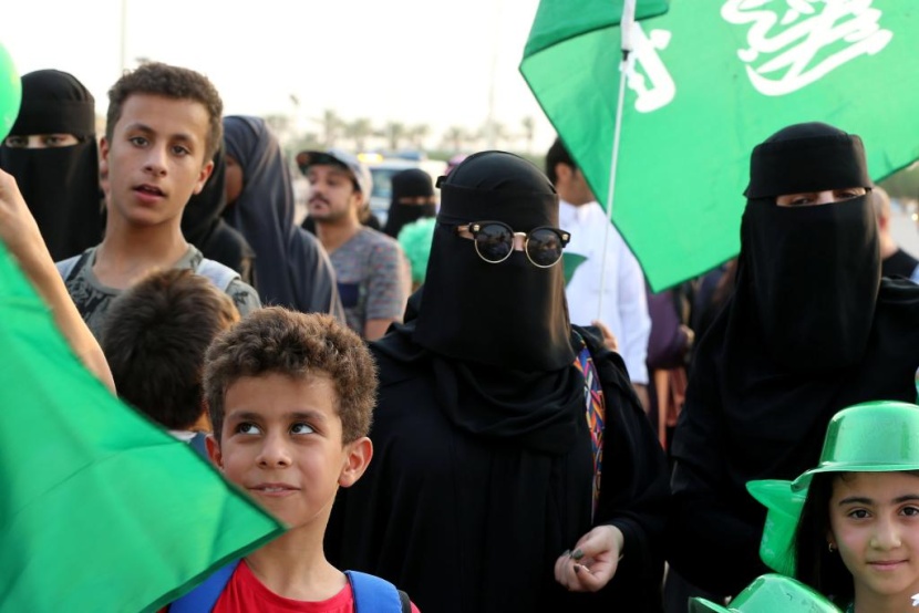 قصة مصورة: احتفالات في كل أنحاء المملكة احتفاءا بيوم الوطن