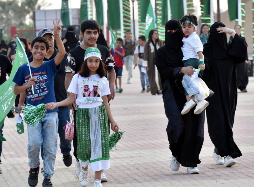قصة مصورة: احتفالات في كل أنحاء المملكة احتفاءا بيوم الوطن