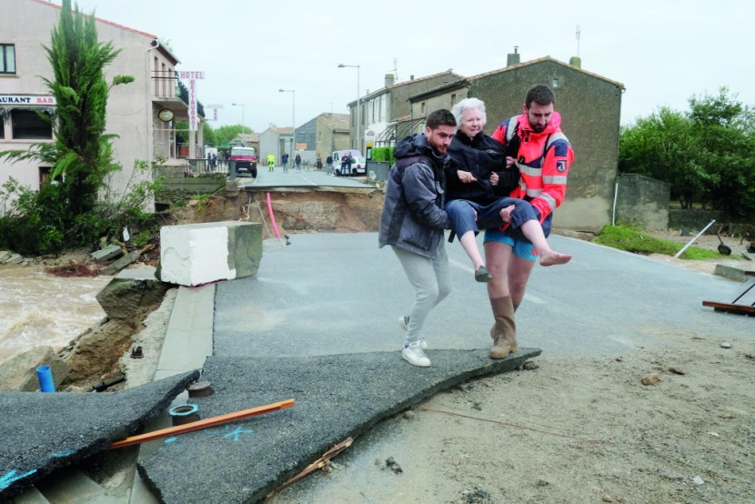 إنقاذ بعد عاصفة