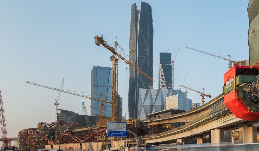 اكتمال أعمال تركيب جسور قطار الرياض بنسبة 100%