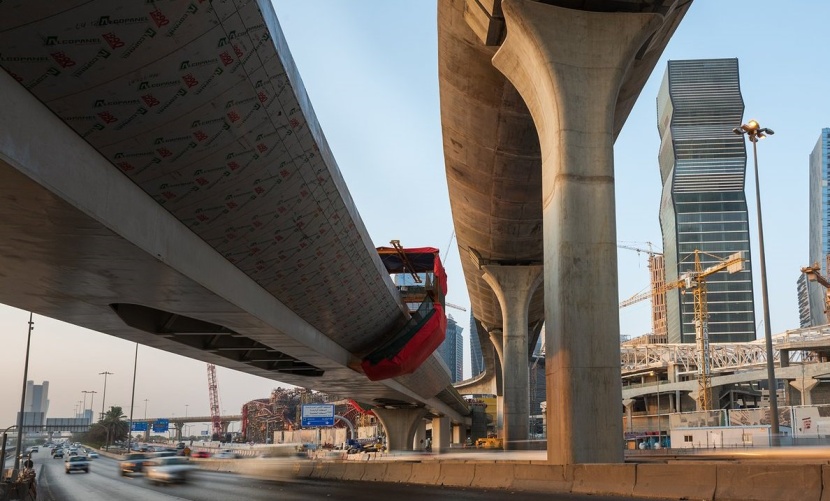 اكتمال أعمال تركيب جسور قطار الرياض بنسبة 100%