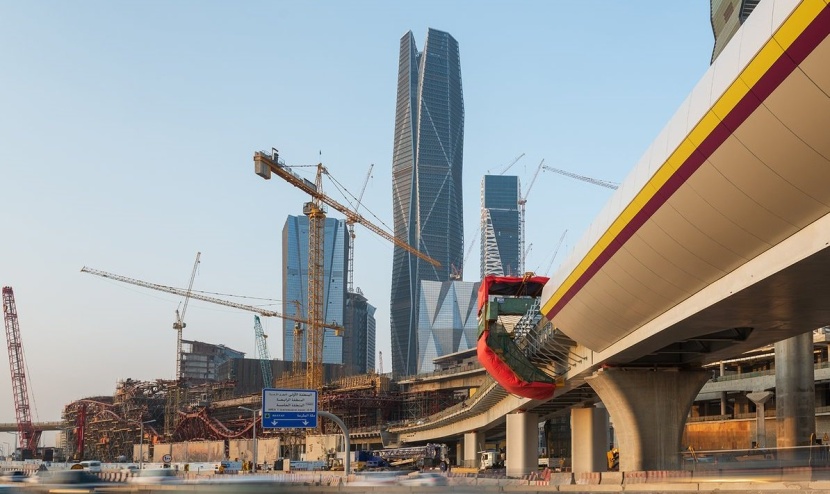 اكتمال أعمال تركيب جسور قطار الرياض بنسبة 100%