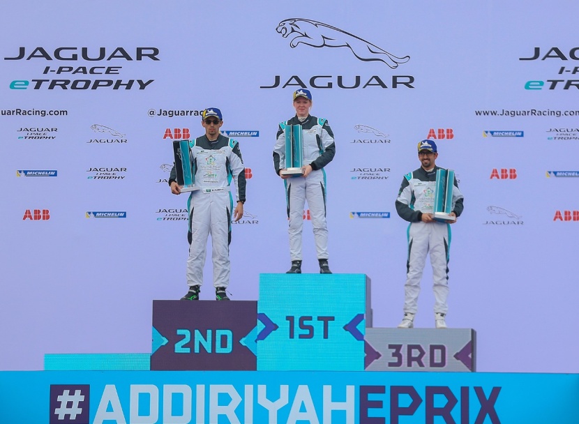 قصة مصورة : فورمولا اي الدرعية