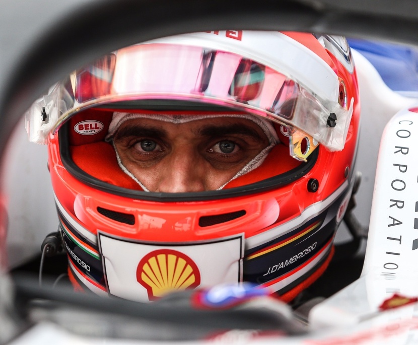 قصة مصورة : فورمولا اي الدرعية