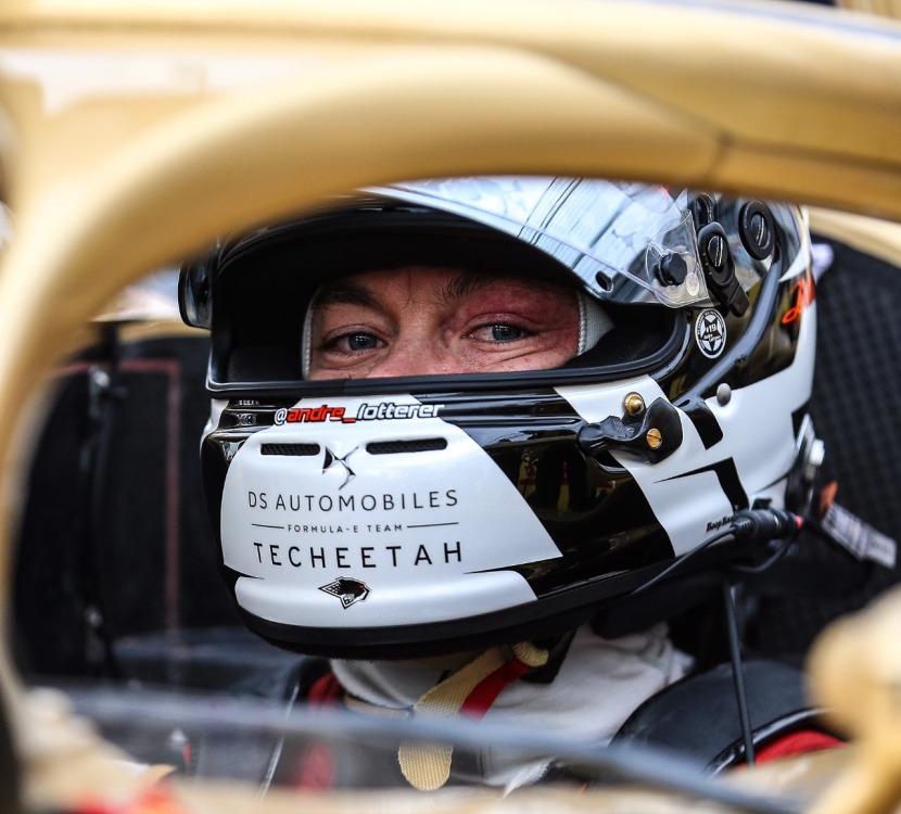 قصة مصورة : فورمولا اي الدرعية