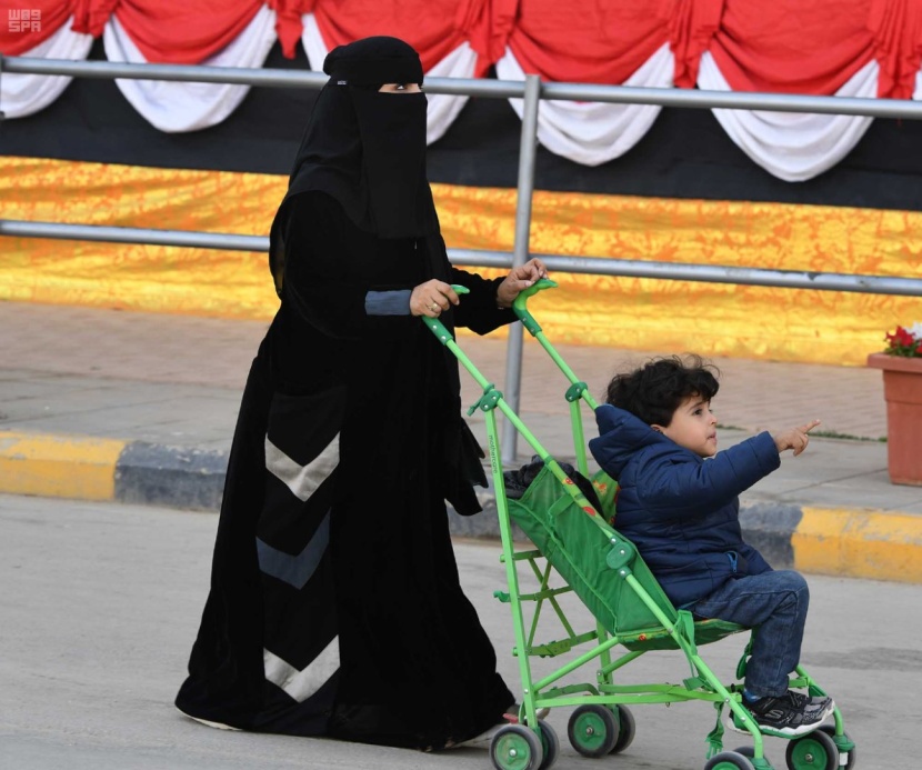 لليوم الرابع.. توافد كبير لمهرجان الجنادرية ٣٣