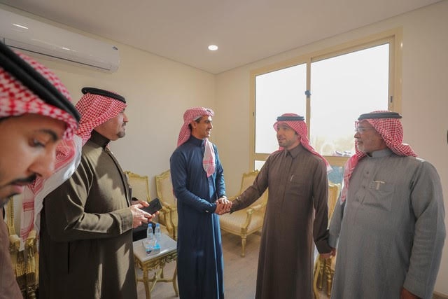 الدمام تشهد تسليم أول مواطن لفيلا من دورين اُنجزت في يومين 