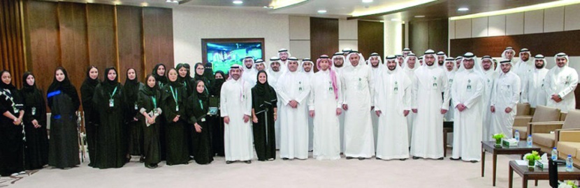 «الأهلي» يؤهل 49 جامعيا للعمل في المجالات التقنية