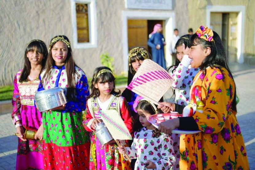 الطفولة تجسد الماضي بأزياء الأجداد في «الجنادرية 33»