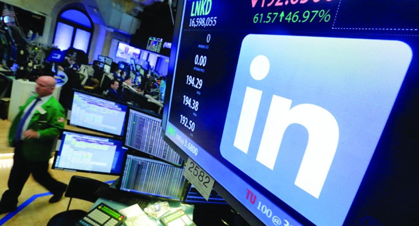 بتقنية جديدة .. "لينكد إن" تناطح "فيسبوك" و"تويتر"