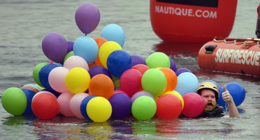 الرجل الطائر