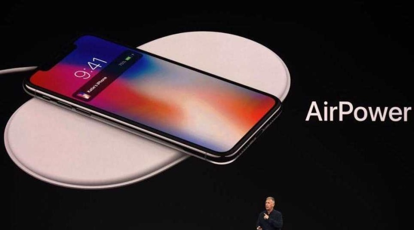 خبراء : آيفون الجديد يستطيع شحن كل منتجات أبل