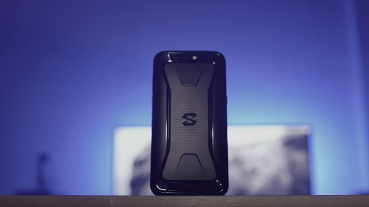 "شاومي" تستعد لإطلاق أقوى هاتف للألعاب في العالم