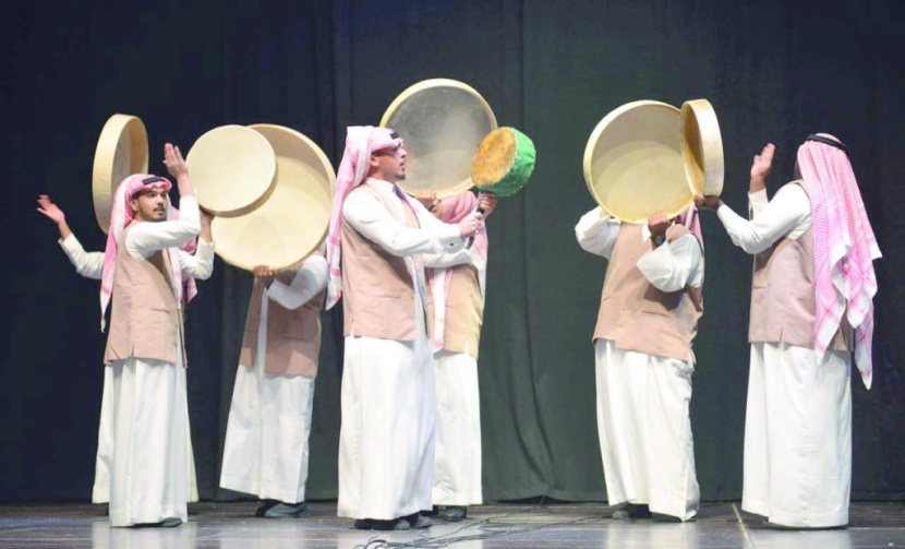 مركز الملك فهد يحتفي بالفنون الشعبية ويكرم رموزها