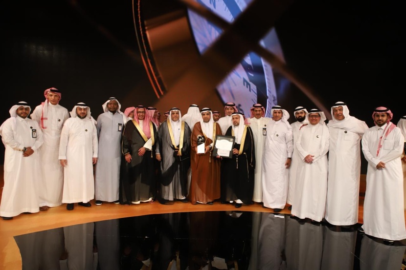 الفيصل يكرّم "السعودية للكهرباء" بجائزة مكة لتميزها الثقافي